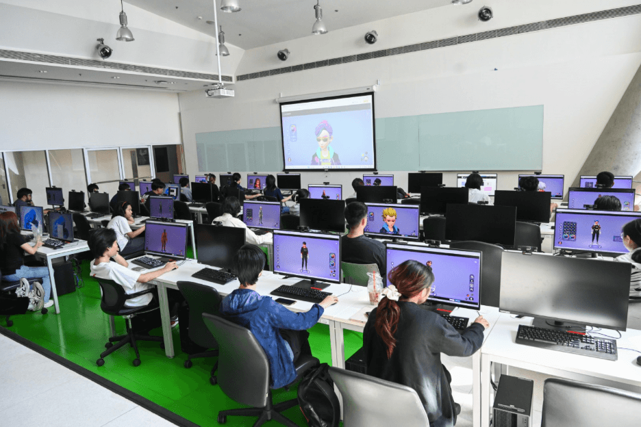 Bangkok University students building VIVERSE avatars during the no-code game development workshop